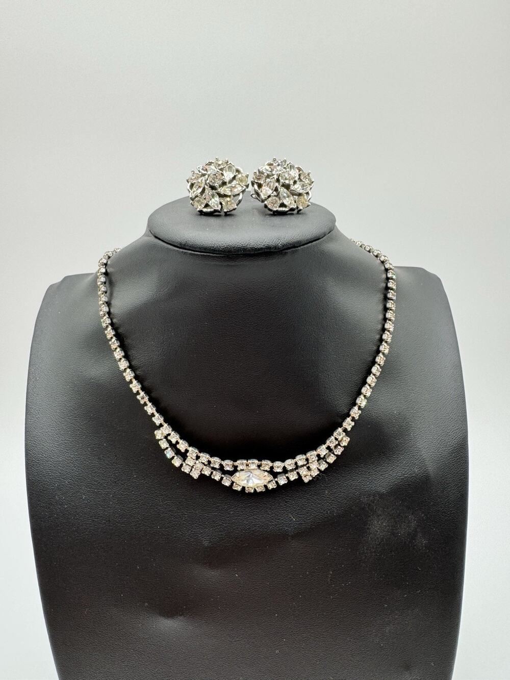 Vtg Crown Trifari Clip-on Earrings & Vintage Rhinestone Necklace 15"